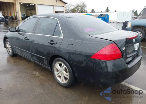 2006 Honda Accord 2.4 Se z USA, uszkodzony, nr VIN 1HGCM56396A107570